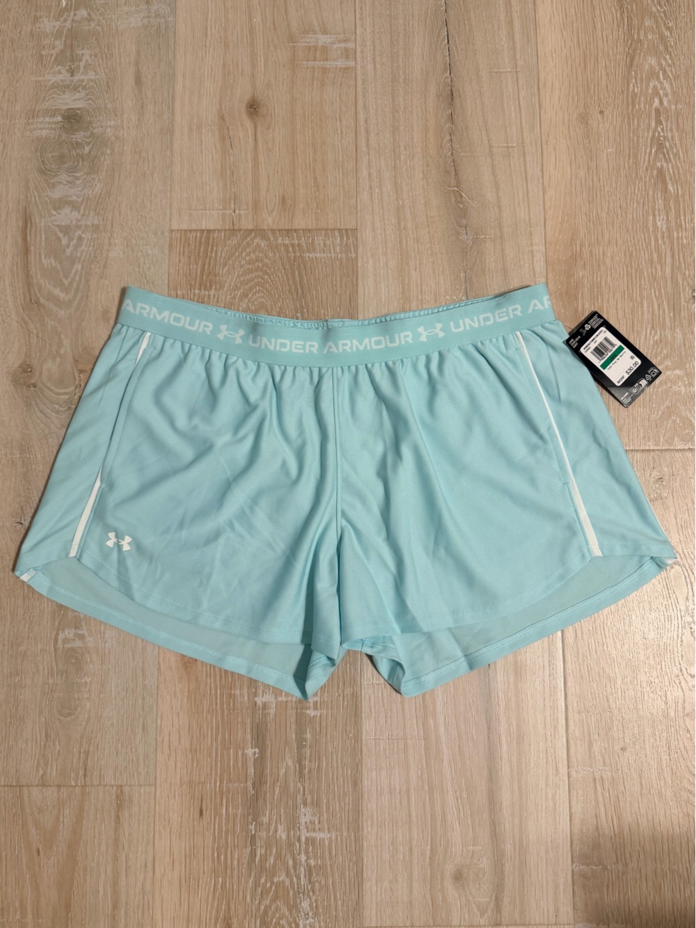 Under Armour Women's Light Blue Athletic Shorts Side white stripe - NWT Large